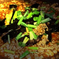 麻婆と言えば豆腐!いやいや麻婆茄子でしょ。麦酒が足りなよぉ〜。