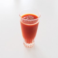 トマトジュース(レッドアイ)に胡椒を入れると美味しいらしいので試してみた!