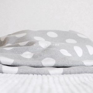 寝袋&カフェマット|ぬくぬく、あったか寝袋「もこもこ素材で毛布のような暖かさ」|大きなドット裏ボアニット生地|選べる3カラー