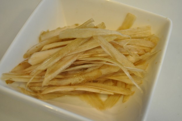 土鍋レシピ「3杯はおかわりする」鮭と牛蒡の炊き込みご飯