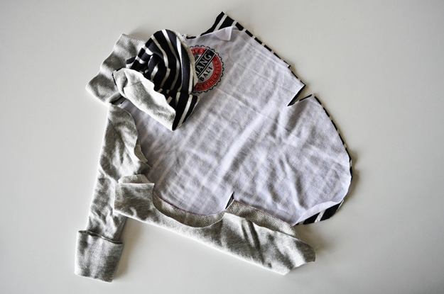 「新作」イタグレ服|春夏Tシャツにフードをつけました。