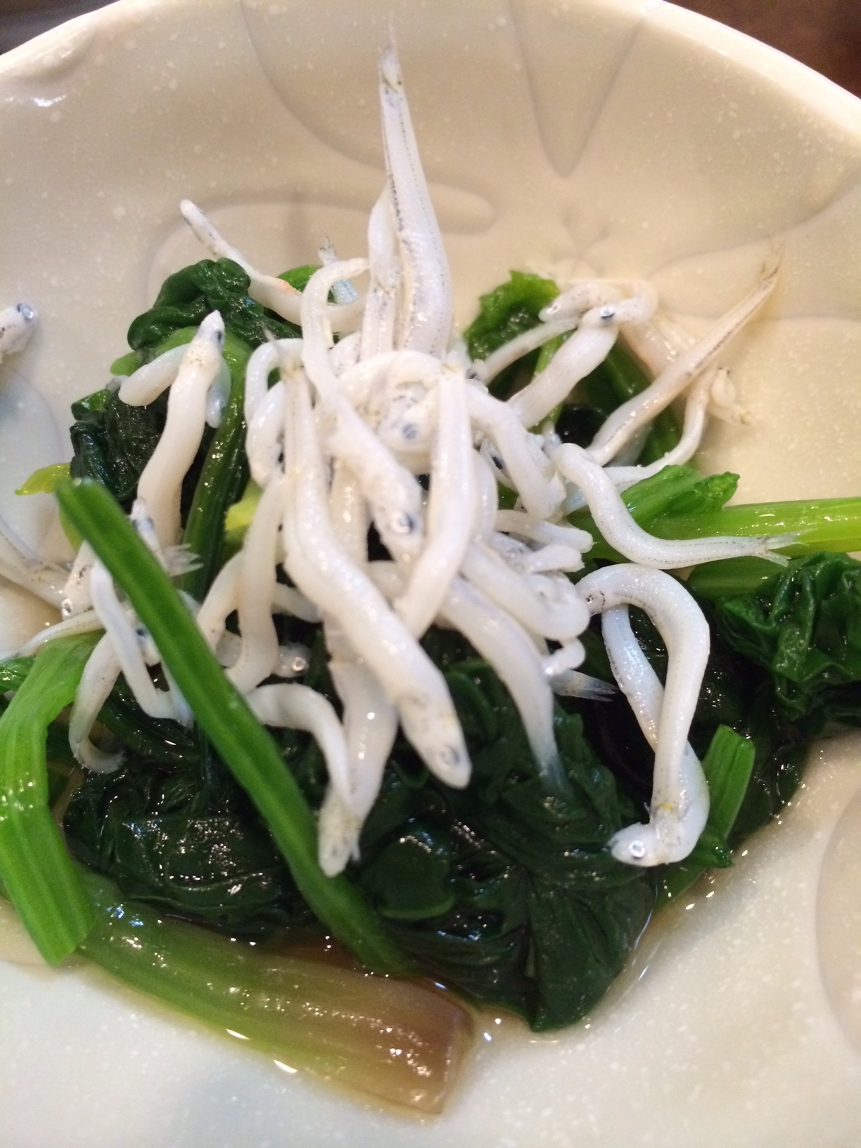 近所の庶民的な焼鳥屋さんの「つくね」がめっちゃ美味かった!|吹田市