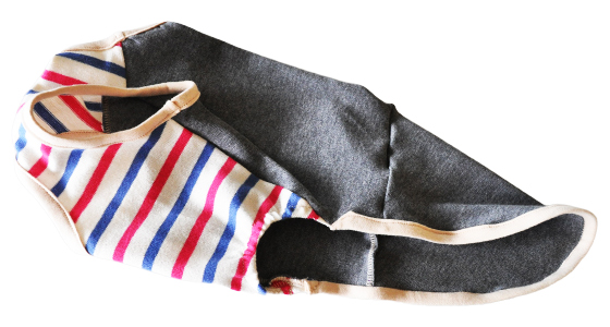 イタグレカラーと言えば「グレイ」と言うことで、グレイのタンクトップも作りました