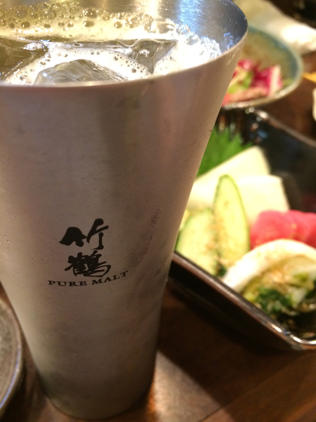 女性店主が営む「魚中心の居酒屋」さんは、牛のタタキも旨い。