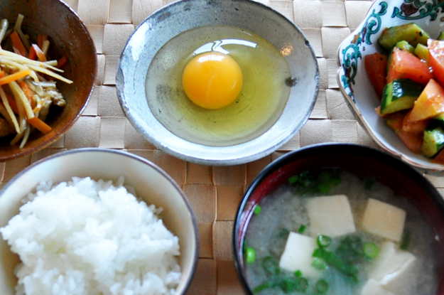 自動販売機で卵を買うのを失敗・・・そしたら自宅に卵が届いた！「淡路島たまご」