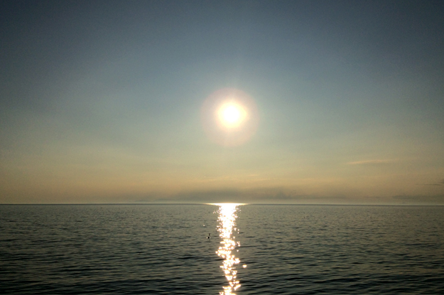 この町を歩く “淡路島でサンセットを眺めながら。”