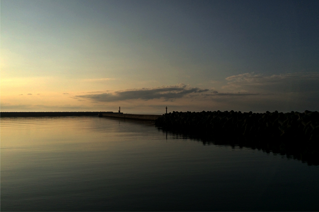 この町を歩く “淡路島でサンセットを眺めながら。”