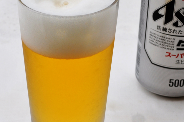 「七輪レシピ」パンにも、ビールやワインのアテにもピッタリ!「にんにく香るごろごろベーコンのピリ辛トマト煮」