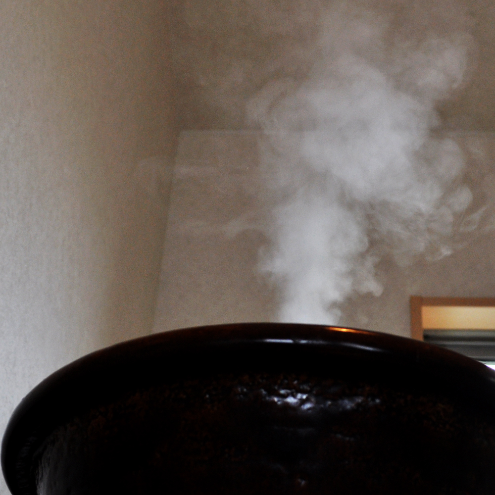 出汁を使わない「炊き込み御飯」を土鍋で作る!具材は人参、牛蒡、鶏肉、胡麻これだけで旨い!