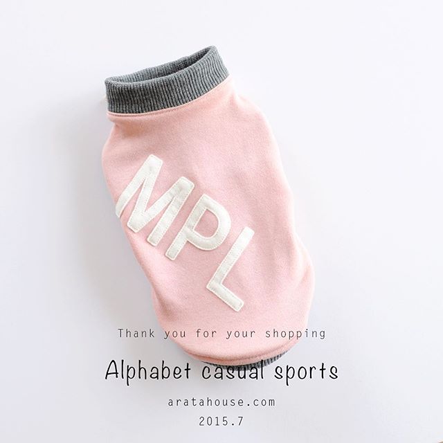 アルファベットカジュアルスポーツ