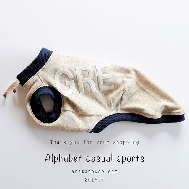 アルファベットカジュアルスポーツ