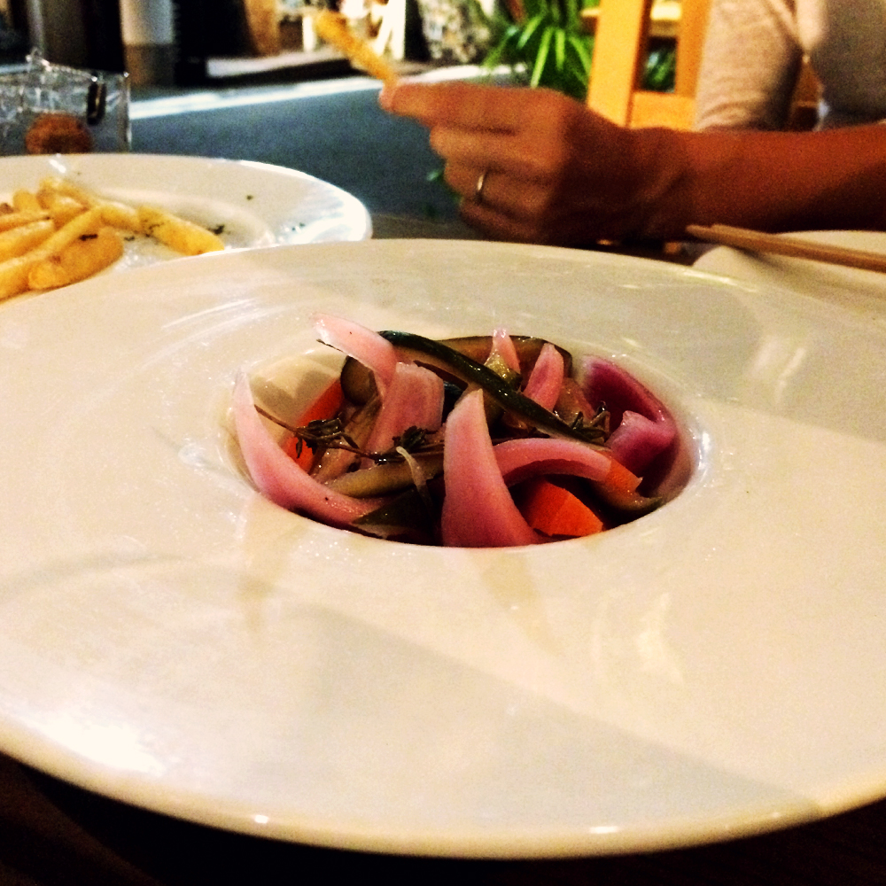 愛犬と、よっちゃんと「神戸」をぶらぶら歩いて見つけた!全部が気持ちいい「cafe&bistro」