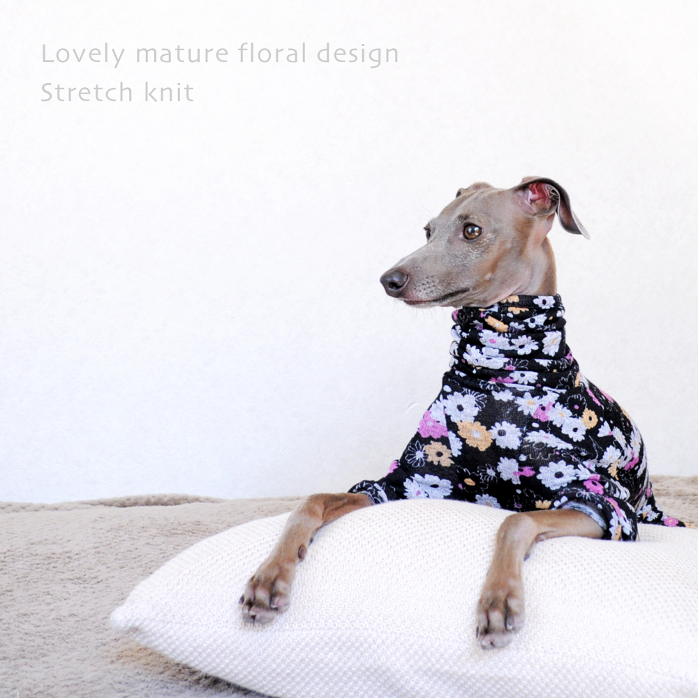 「イタグレ秋服」オトナかわいい花柄ニットでエレガントな秋スタイル