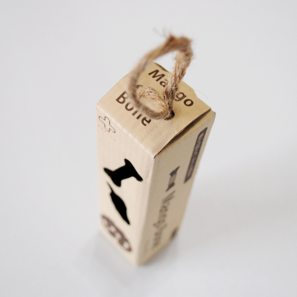 ２年ぶりに買ったイタグレBuono!のおもちゃ。「マンゴーボーン」