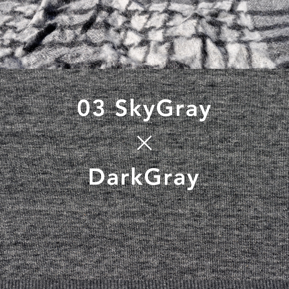 「柔らかな春の犬服」“くしゅくしゅ”ウールチェックトレーナー。シンプルなコーデが洒落上級者♡