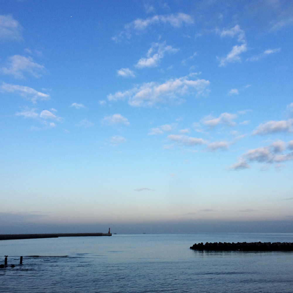 【ARATA HOUSEメルマガ Vol.71】淡路島で朝靄の海を眺めながら。｜2015/12/21発行