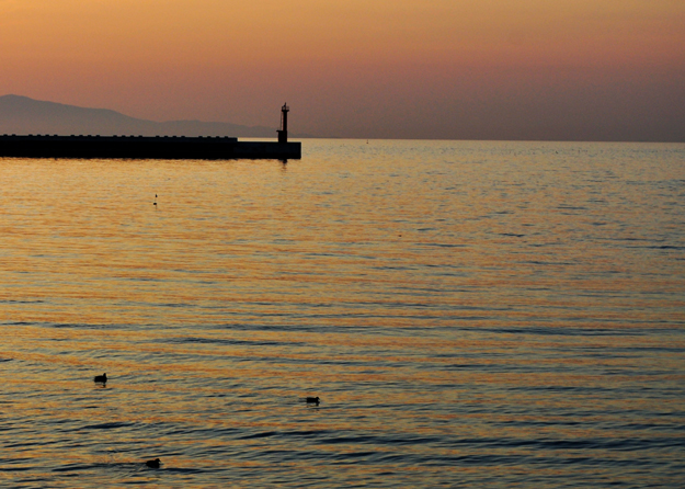 穏やかに、今日も１日終わる。「淡路島の夕焼け」