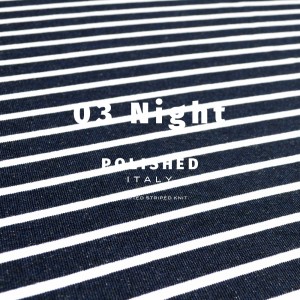 綺麗な発色と、絹のような光沢が特徴の上質なイタリア製生地を使用した「洗練されたイタリア製舶来ボーダーニット」