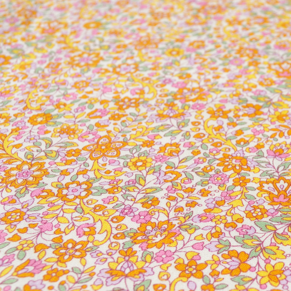 「春の新作」お花柄を着たいけど、少し照れちゃう男の子もにピッタリお洋服｜小さな花に魅せられて｜トレーナー薄手