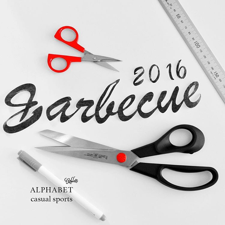 「犬服製作メモ」オリジナルのアルファベットワッペンに思いを込めて縫う。-YOSHIE'S COFFEE TIME