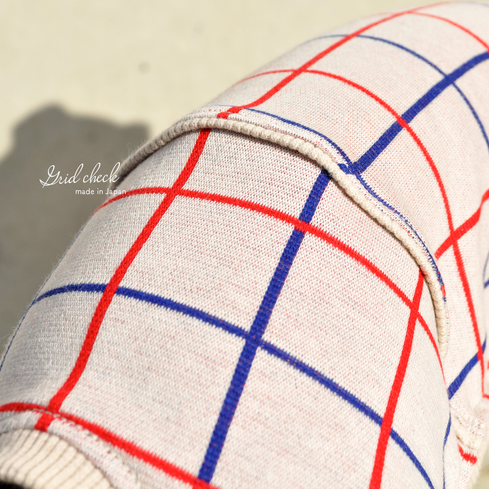 犬服｜3cm×3cmグリッドチェック｜日本製ジャガードニット｜選べる４タイプ×２カラー（アイボリー/レッド）